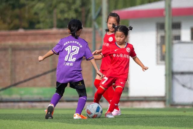 孙铭徽13+12胡金秋24分 广厦克四川取3连胜